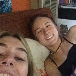 Meet your Posher, Larson